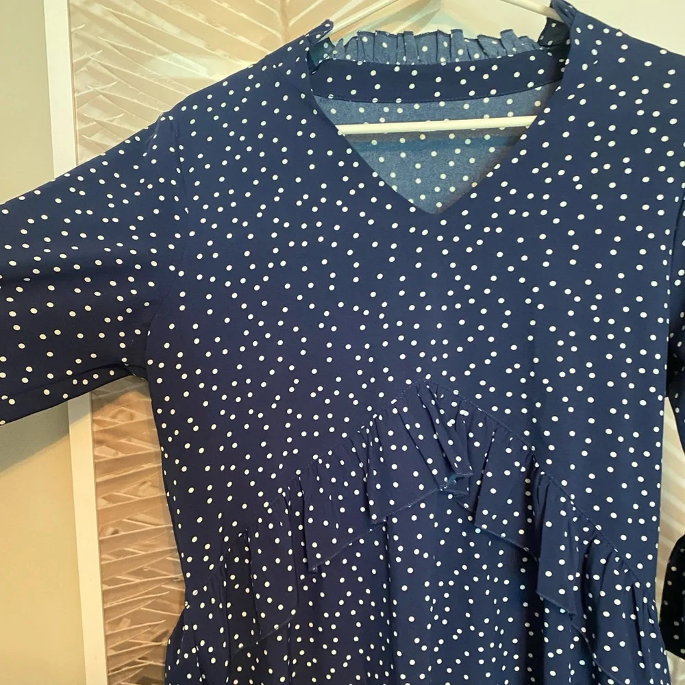 V Neck Ruffle Dress - Picture 5 of 5